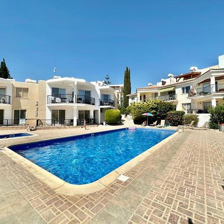 H&O Danaos Sea Breeze Apartment Paphos Exterior foto