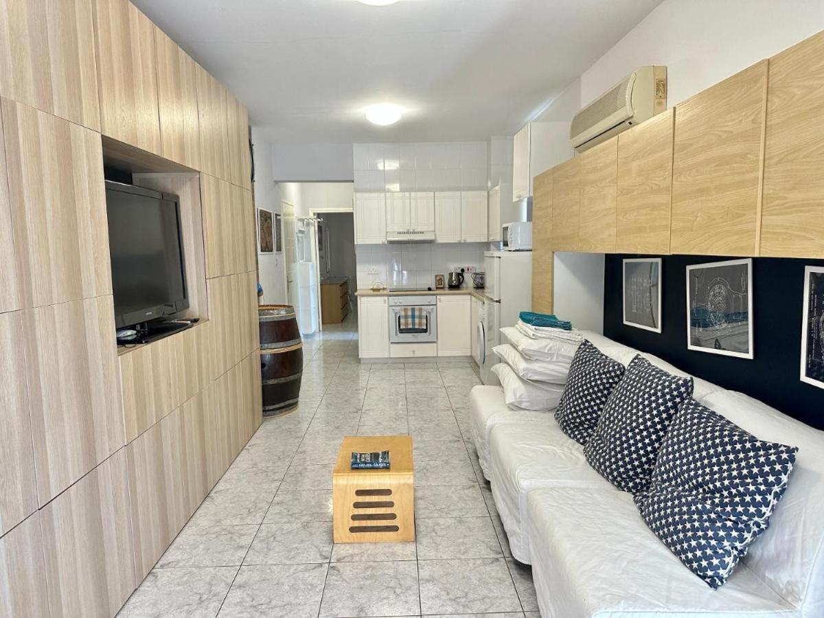 H&O Danaos Sea Breeze Apartment Paphos Exterior foto